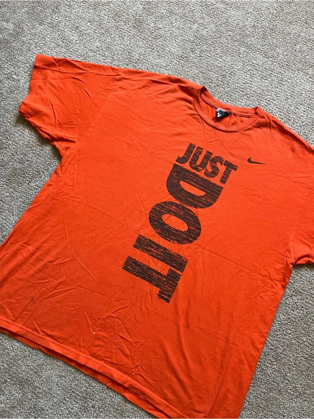VTG 00’s / Y2K Nike Just Do It Orange Tee